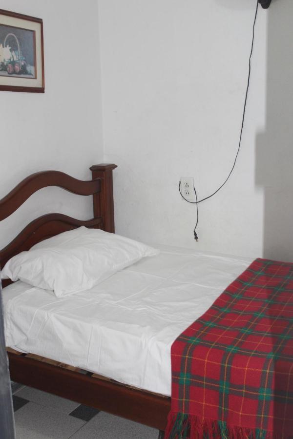 Hospedaje Primavera Medellín Dış mekan fotoğraf