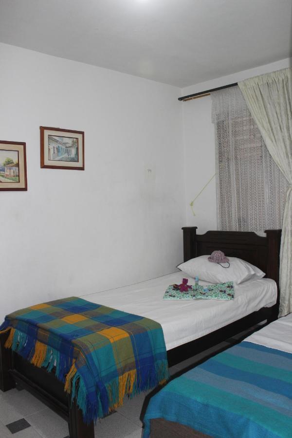 Hospedaje Primavera Medellín Dış mekan fotoğraf